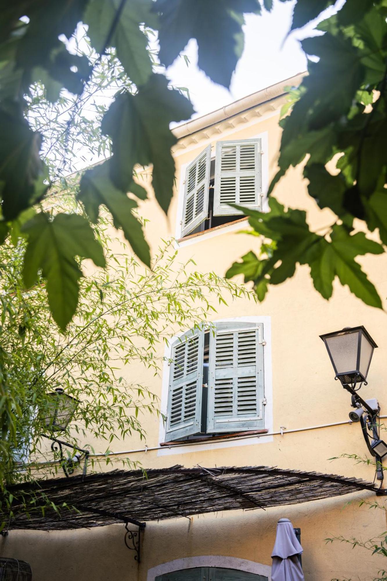 Auberge De La Tour Aups Buitenkant foto