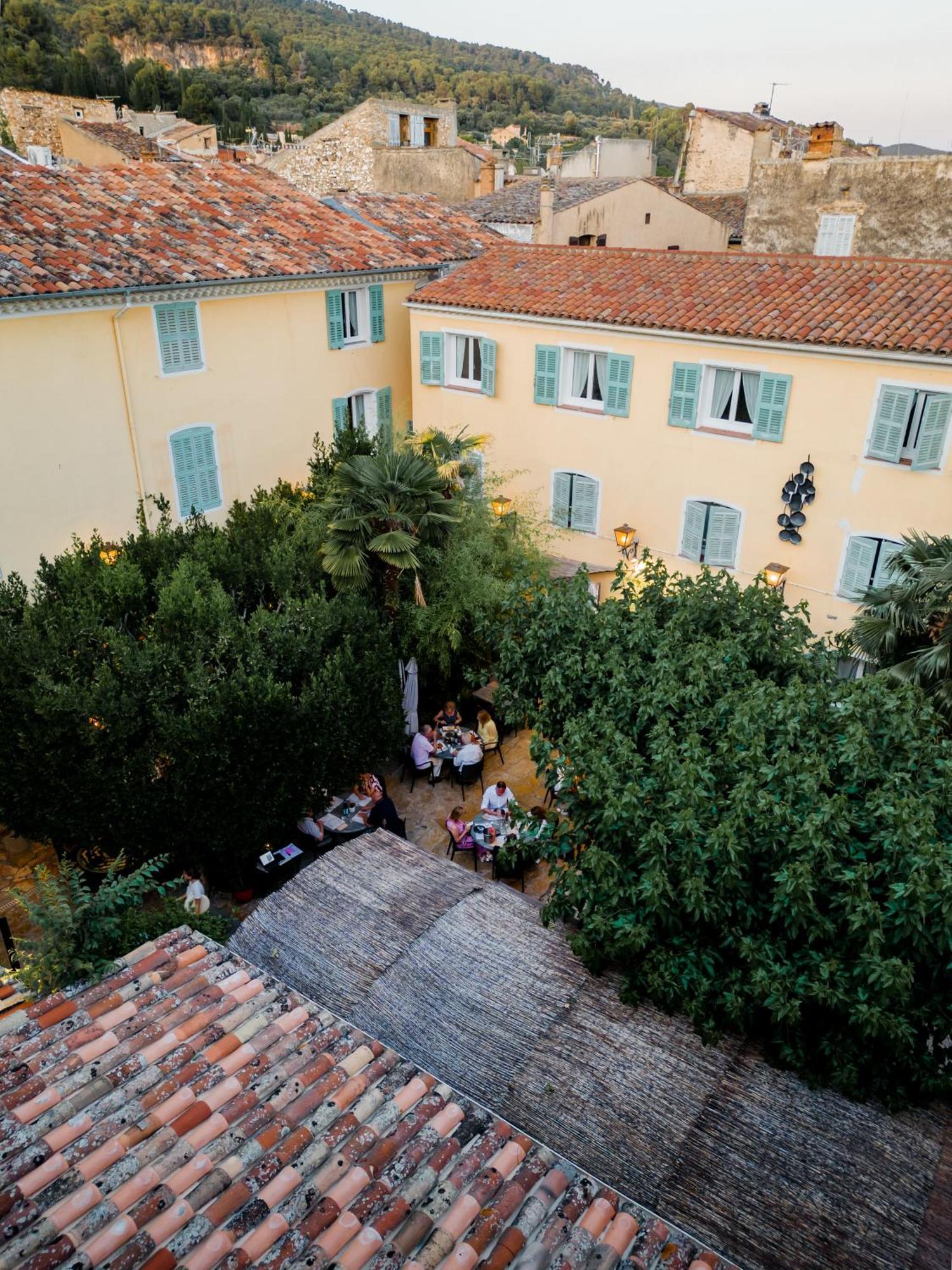 Auberge De La Tour Aups Buitenkant foto
